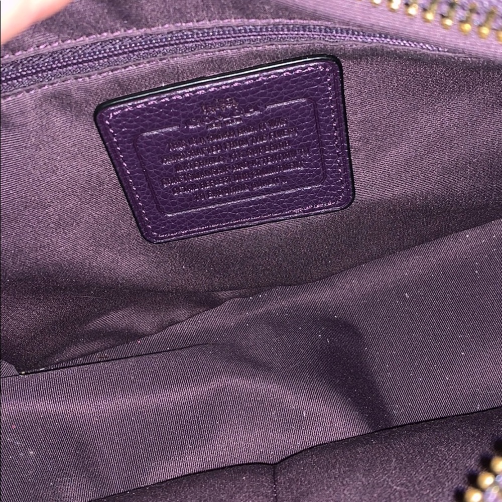 Coach purple handbag - Picture 2 of 4